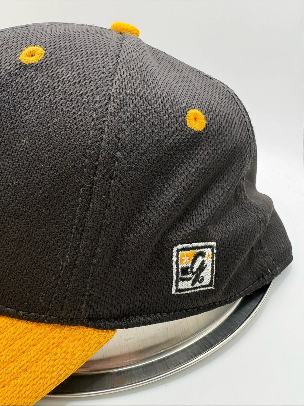The Game Pro UC Jackets Black Gold Fitted Hat Size L GameTek Performance Cap